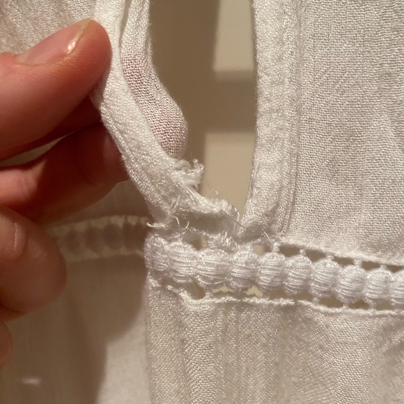 Abercrombie and Fitch White Ruffle Romper M - Picture 6 of 7